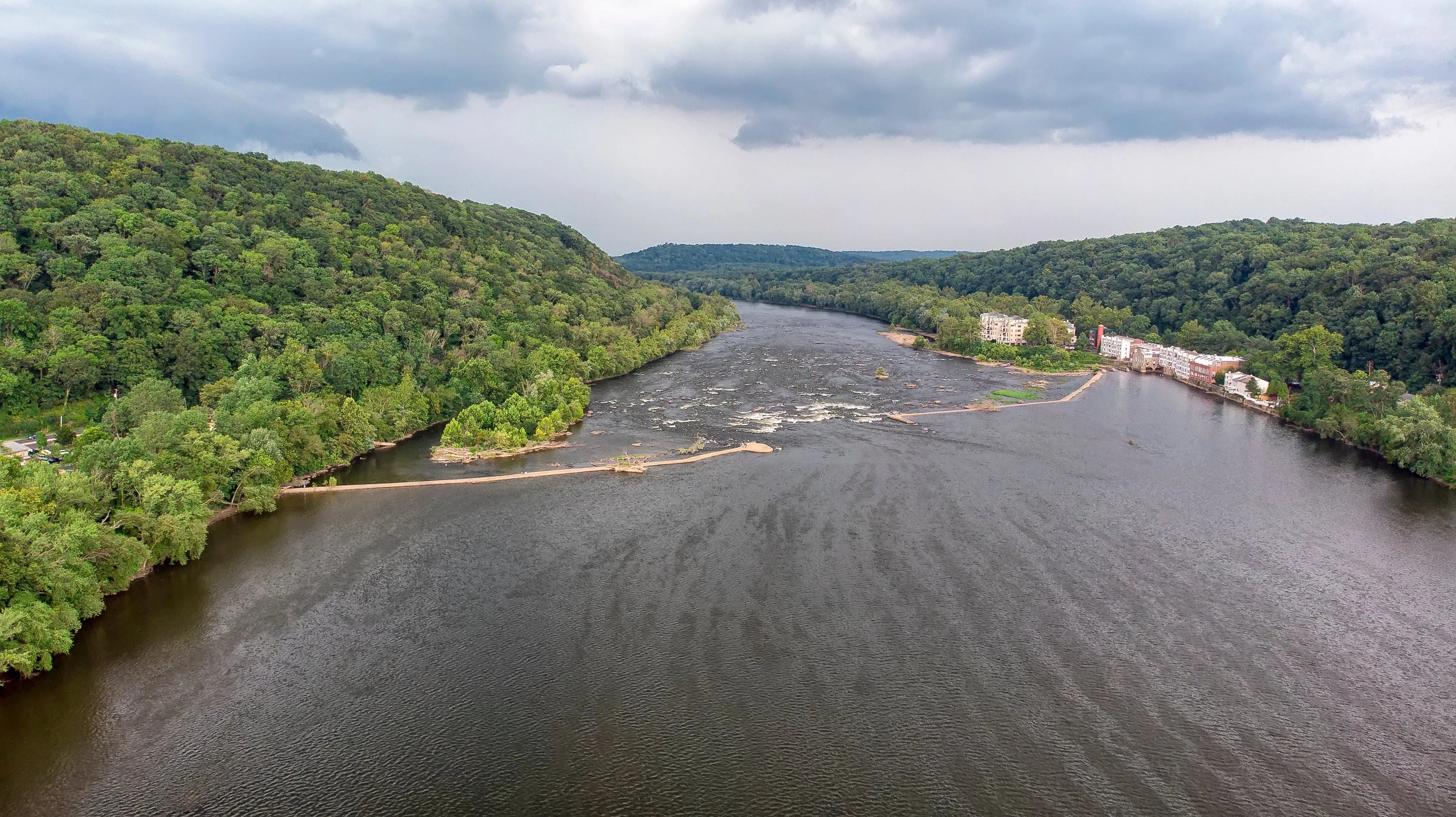 Exploring THCA Diamonds in the First State: Navigating Delaware's Cannabis Landscape - CaliGreenGold